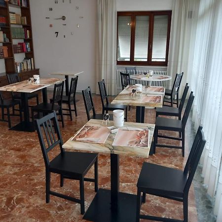 B&B Tra Mare E Marmo Марина-ди-Каррара Экстерьер фото