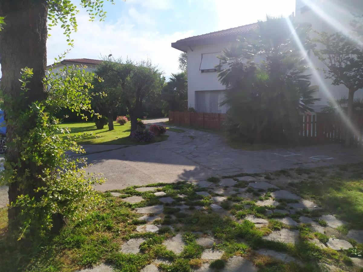 B&B Tra Mare E Marmo Марина-ди-Каррара Экстерьер фото