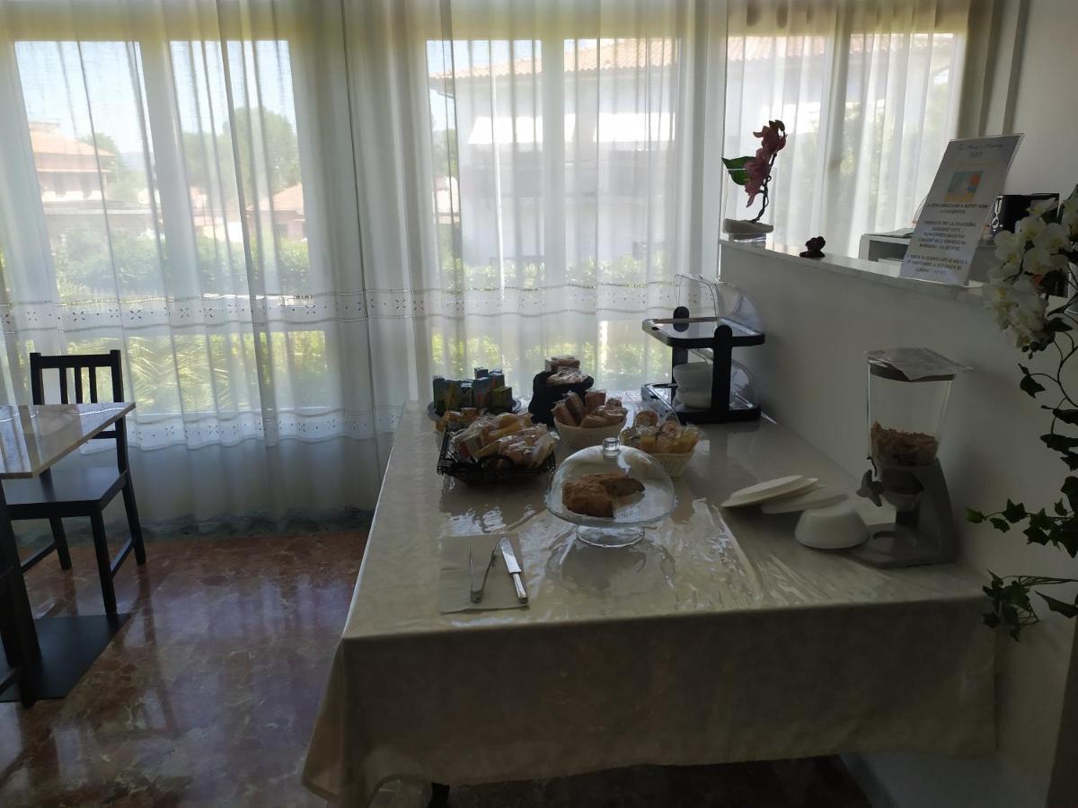 B&B Tra Mare E Marmo Марина-ди-Каррара Экстерьер фото