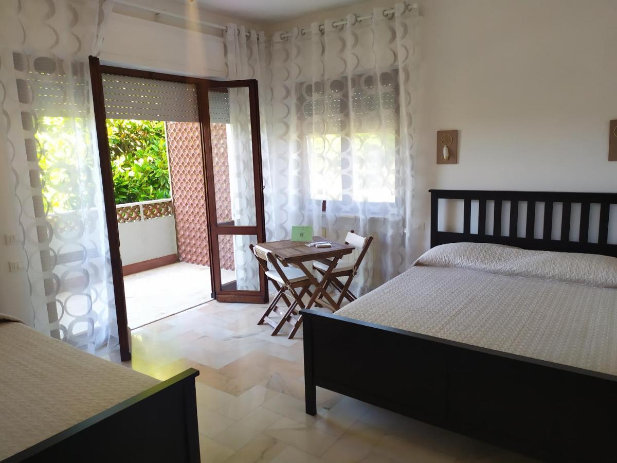 B&B Tra Mare E Marmo Марина-ди-Каррара Экстерьер фото