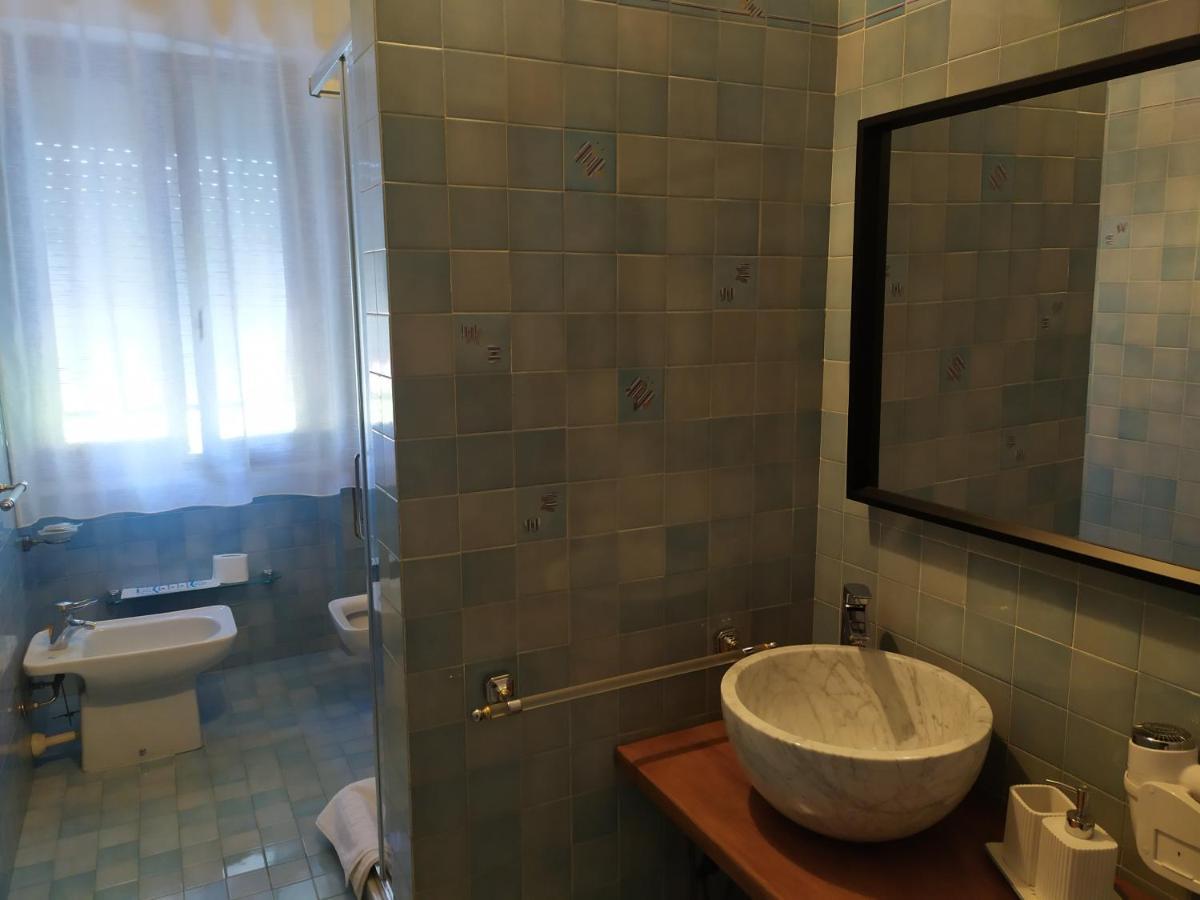 B&B Tra Mare E Marmo Марина-ди-Каррара Экстерьер фото