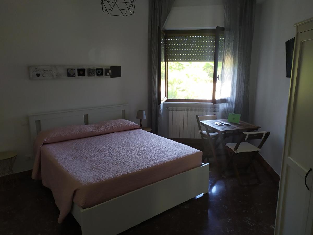 B&B Tra Mare E Marmo Марина-ди-Каррара Экстерьер фото