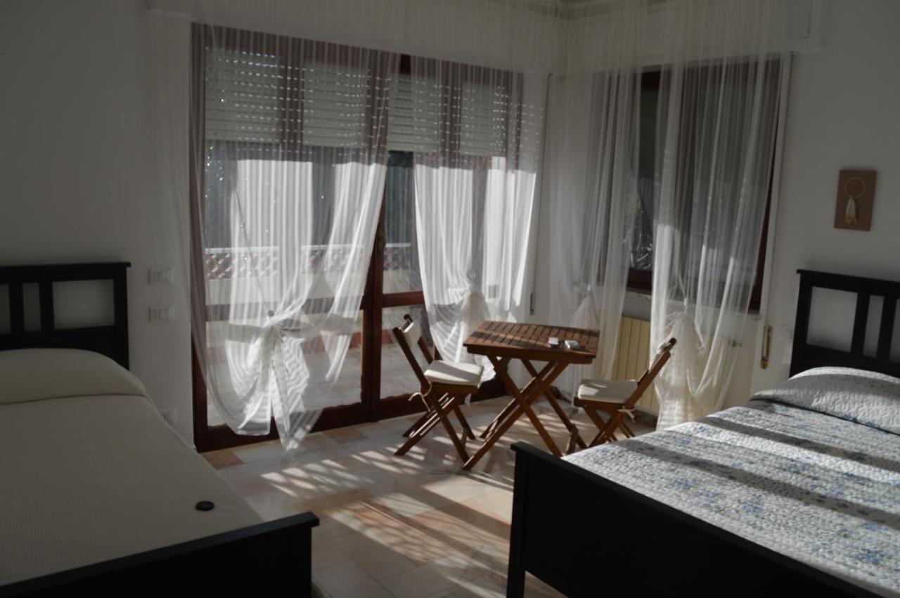 B&B Tra Mare E Marmo Марина-ди-Каррара Экстерьер фото